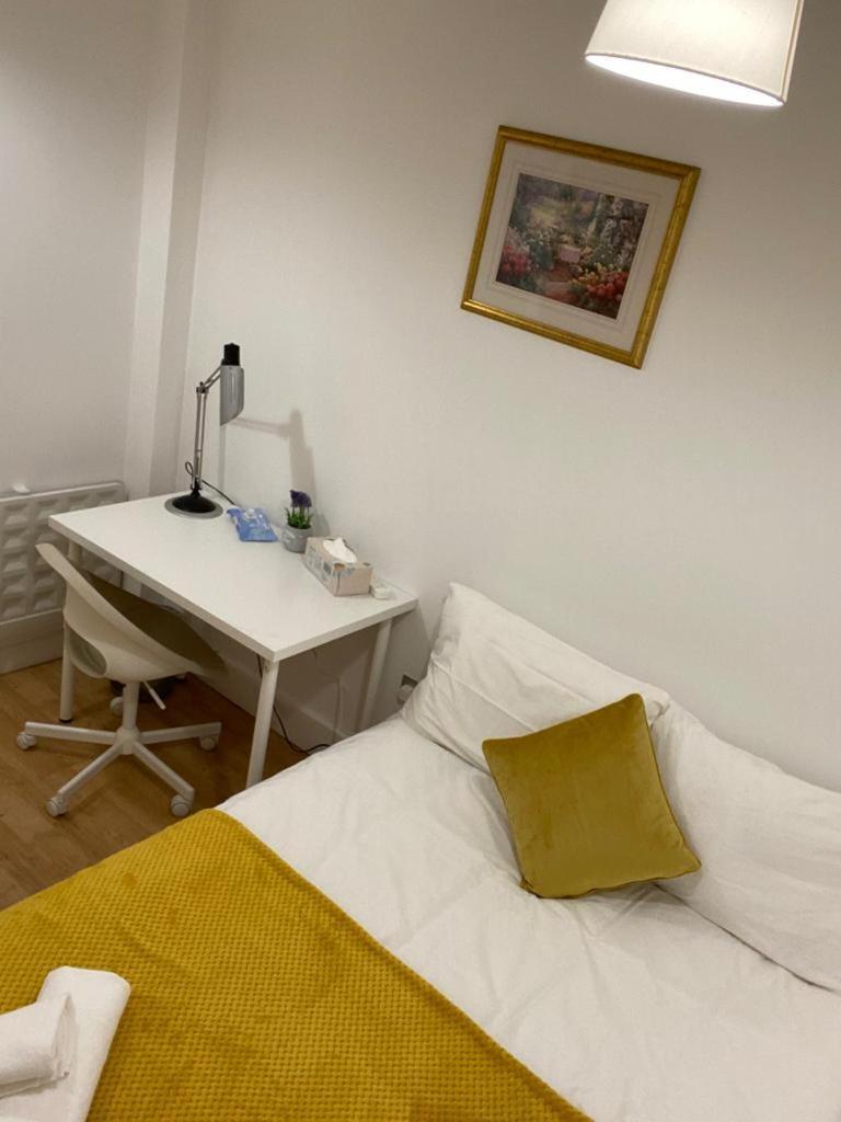 Cosy Private Rooms Near Euston Station, Central ลอนดอน ภายนอก รูปภาพ